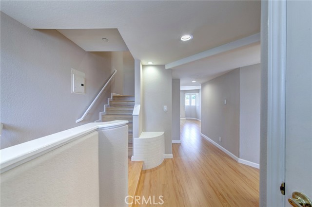 Detail Gallery Image 2 of 31 For 604 W Wilson Ave #2,  Glendale,  CA 91203 - 3 Beds | 2/1 Baths