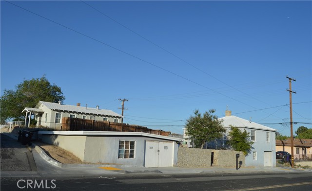 Detail Gallery Image 4 of 41 For 16726 Forrest Ave, Victorville,  CA 92395 - 2 Beds | 1 Baths
