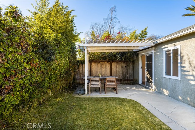 Image 10 of 58 For 939 Oak Street