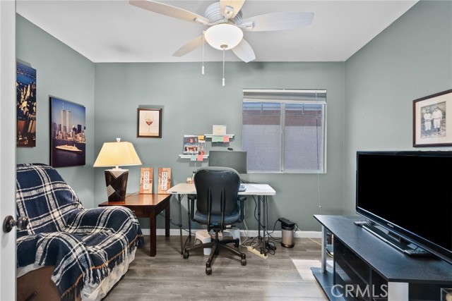 27606 Primrose Lane, Castaic CA: https://media.crmls.org/medias/47624f5b-e8fa-438e-97a5-c6cb7bdd2065.jpg