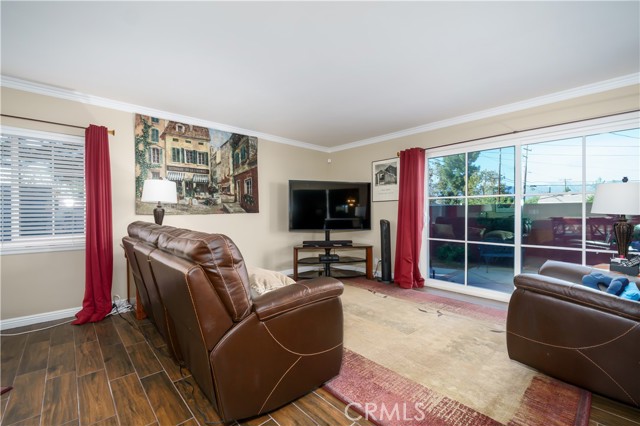 Detail Gallery Image 5 of 22 For 125 S Armel, Covina,  CA 91722 - 4 Beds | 2/1 Baths