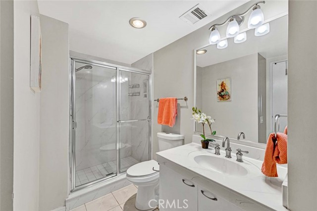 Detail Gallery Image 12 of 33 For 525 E Seaside Way #1504,  Long Beach,  CA 90802 - 2 Beds | 2 Baths