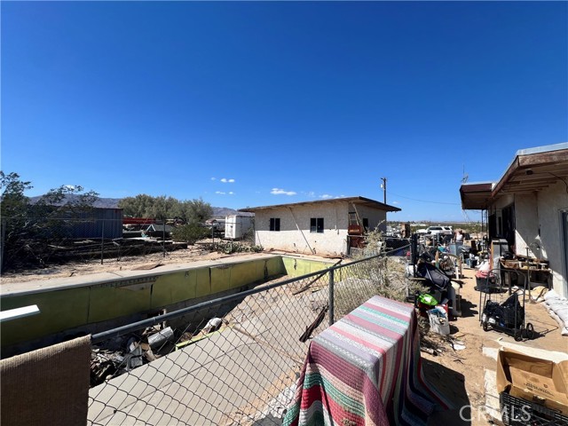 Detail Gallery Image 7 of 24 For 4515 Sierra Way, Twentynine Palms,  CA 92277 - 2 Beds | 1 Baths