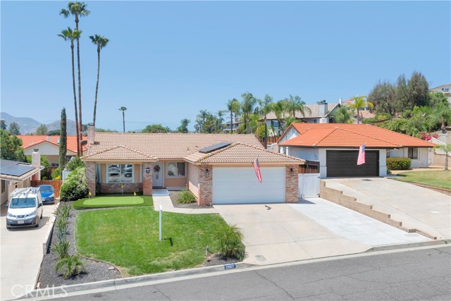 29817 Sloop Drive, Canyon Lake CA: https://media.crmls.org/medias/4764bf00-57d5-475f-96ba-5b4af4992af3.jpg
