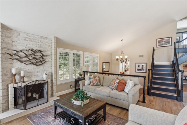 27201 Via Aurora, Mission Viejo CA: https://media.crmls.org/medias/4766c52b-a748-4041-9023-512eed35d9ab.jpg