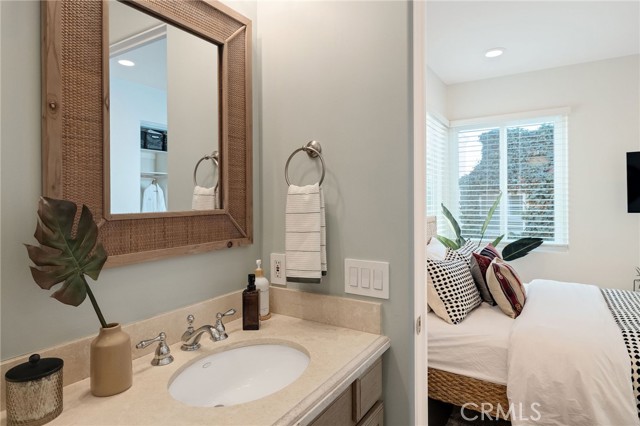 Detail Gallery Image 51 of 66 For 229 23rd, Manhattan Beach,  CA 90266 - 3 Beds | 4 Baths