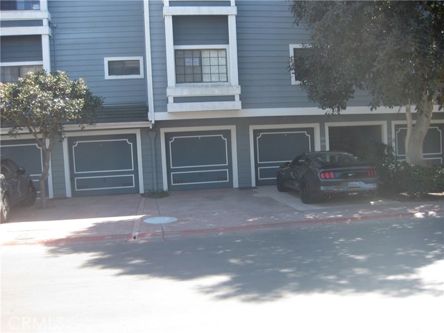 8192 Sandcove Circle #104, Huntington Beach, CA 92646