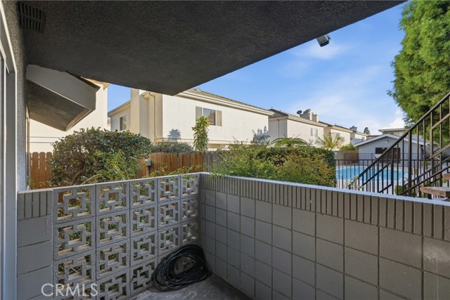 Detail Gallery Image 14 of 19 For 2502 Manhattan Beach #1,  Gardena,  CA 90249 - 2 Beds | 1 Baths