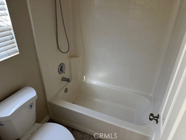 Detail Gallery Image 19 of 24 For 43644 Savona, Temecula,  CA 92592 - 4 Beds | 2/1 Baths