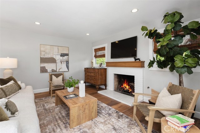 2301 Private Road, Newport Beach CA: https://media.crmls.org/medias/47698199-22ea-4842-b880-9944950d0649.jpg