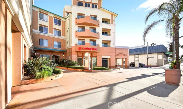 Front Image Thumbnail for CRTR26055547