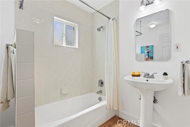1742 253rd Street, Lomita CA: https://media.crmls.org/medias/476b03fa-0980-40bf-bc70-fb32d373efe5.jpg