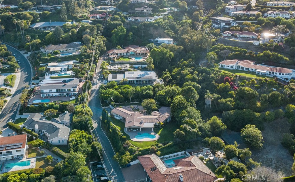 https://media.crmls.org/medias/476baa49-daa9-478e-9d93-40b91485640e.jpg?preset=X-Large
