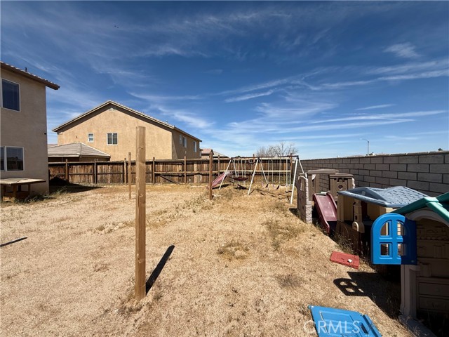 Detail Gallery Image 24 of 50 For 14577 Crossing, Victorville,  CA 92394 - 3 Beds | 2/1 Baths