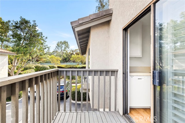 Detail Gallery Image 14 of 31 For 12 Sunstream, Irvine,  CA 92603 - 2 Beds | 2/1 Baths