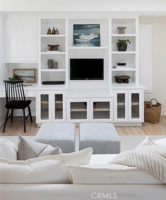 Detail Gallery Image 11 of 33 For 564 Seaward Rd, Corona Del Mar,  CA 92625 - 3 Beds | 2/1 Baths