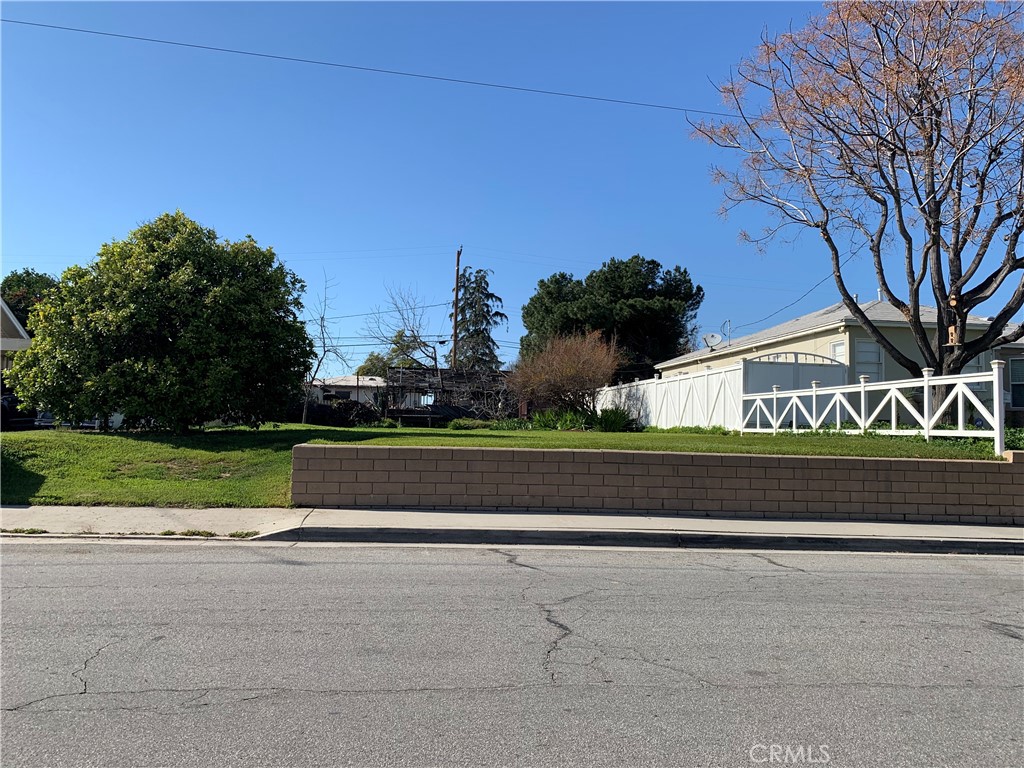 327 Laurel Avenue, Brea, CA 92821