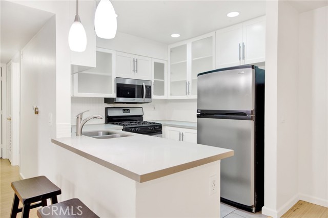 Detail Gallery Image 15 of 27 For 4702 Fulton #101,  Sherman Oaks,  CA 91423 - 2 Beds | 2 Baths