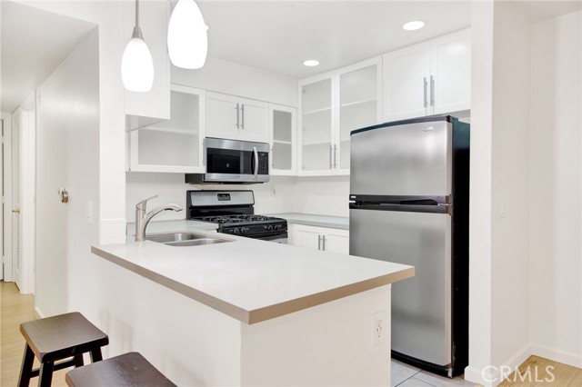 Detail Gallery Image 15 of 27 For 4702 Fulton #101,  Sherman Oaks,  CA 91423 - 2 Beds | 2 Baths