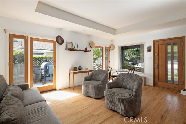 664 35th Street, Manhattan Beach, California 90266, 4 Bedrooms Bedrooms, ,2 BathroomsBathrooms,Residential,Sold,35th,SB21205294