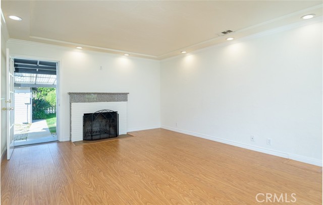 Detail Gallery Image 12 of 58 For 2111 N Verdugo, Glendale,  CA 91208 - 2 Beds | 2 Baths