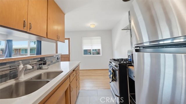 Detail Gallery Image 12 of 20 For 1020 E 2nd St #10,  Long Beach,  CA 90802 - 1 Beds | 1 Baths