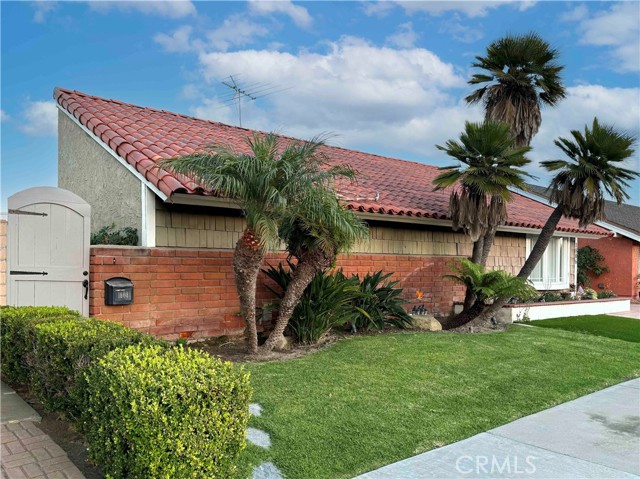 1808 Alsuna Ln, Huntington Beach, CA 92648