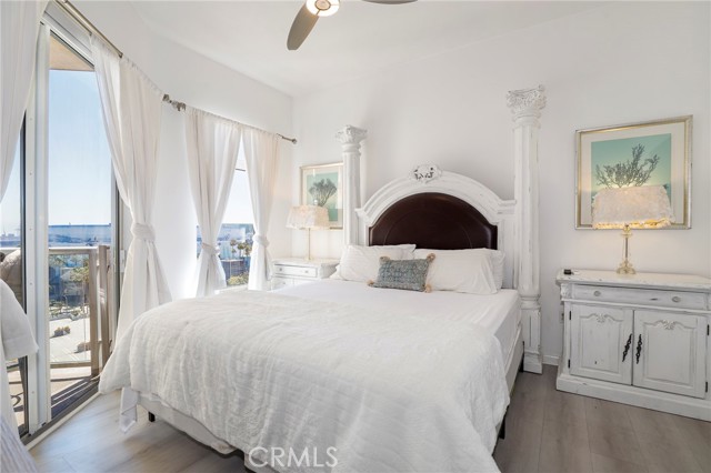 488 E Ocean Boulevard, Long Beach CA: https://media.crmls.org/medias/47707a42-6f49-4756-81b4-561c23006114.jpg