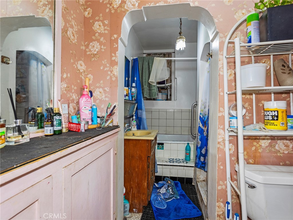 https://media.crmls.org/medias/4770b528-e0fb-4827-ba0b-22abe7a5bab4.jpg?preset=X-Large