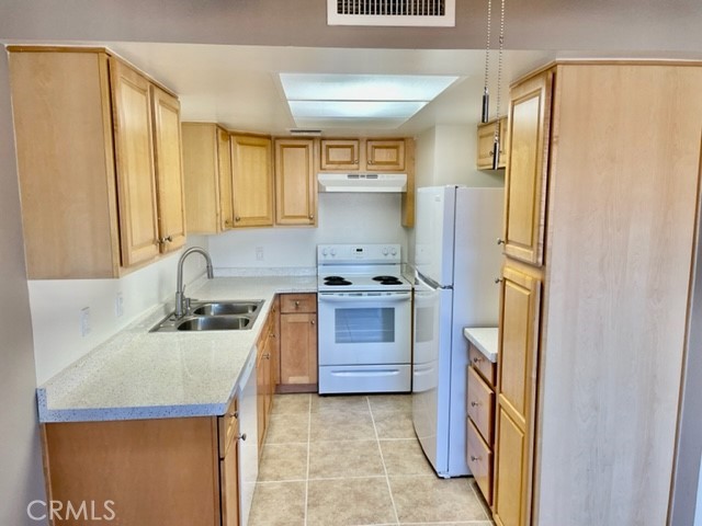 Detail Gallery Image 4 of 19 For 51080 Eisenhower #25,  La Quinta,  CA 92253 - 3 Beds | 2 Baths