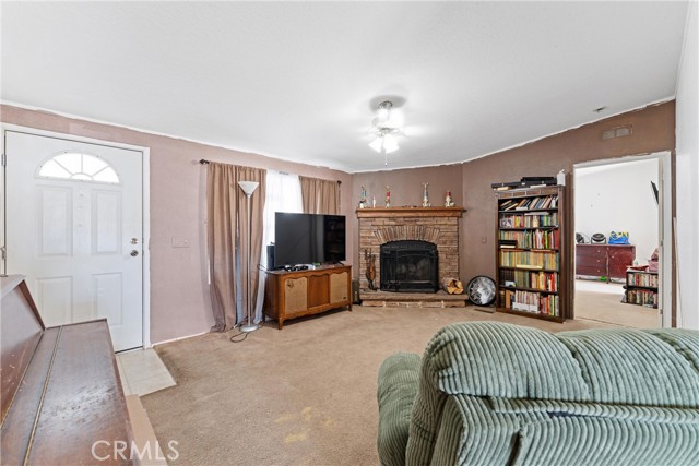 Detail Gallery Image 3 of 13 For 14556 E Tehachapi Blvd #105,  Tehachapi,  CA 93561 - 4 Beds | 2 Baths