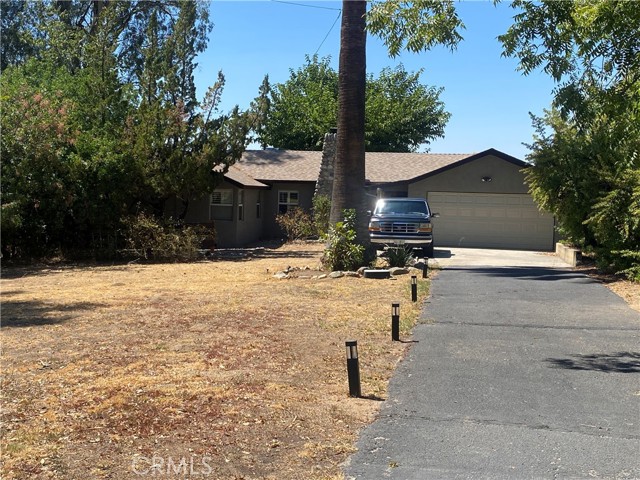 11748 Douglas, Yucaipa CA: https://media.crmls.org/medias/4771e946-080e-4448-a443-1c8651184fba.jpg