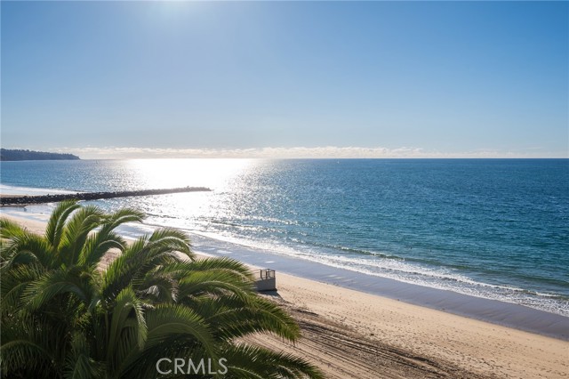 565 Esplanade, Redondo Beach, California 90277, 1 Bedroom Bedrooms, ,1 BathroomBathrooms,Residential,Sold,Esplanade,SB22252448