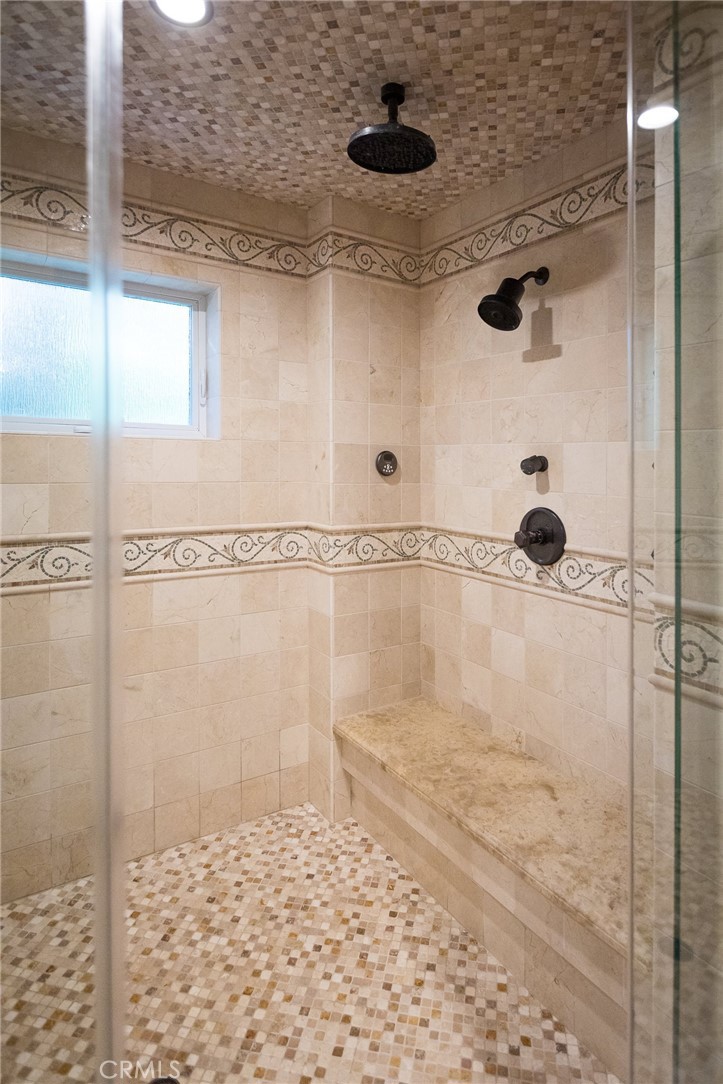 https://media.crmls.org/medias/477343e8-85bc-414b-9d11-ed904ccd8ab1.jpg?preset=X-Large