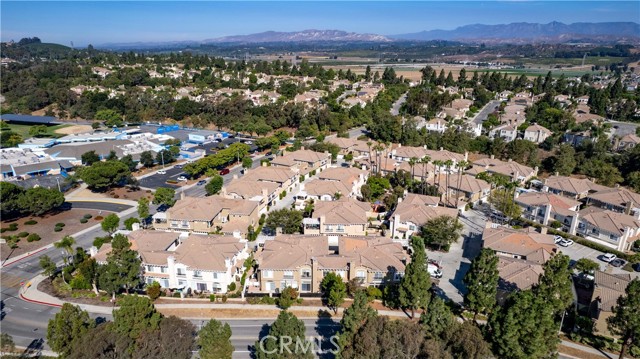 11544 Treeview Court, Moorpark CA: https://media.crmls.org/medias/47734bc8-7ed7-4d51-b252-f8bf4576f154.jpg