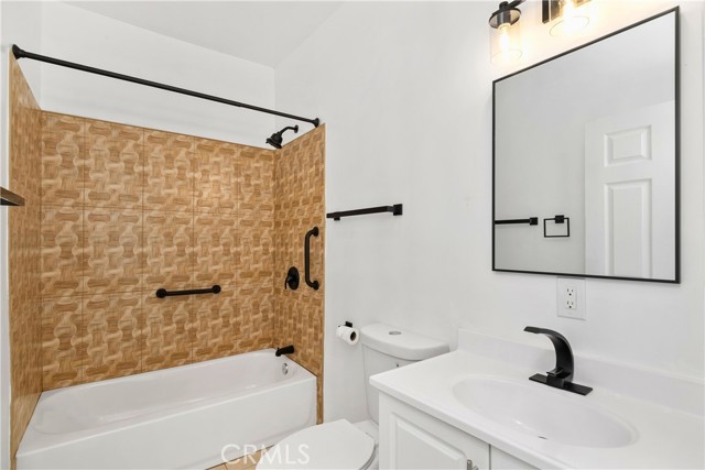 Detail Gallery Image 32 of 50 For 3959 Denker Ave, Los Angeles,  CA 90062 - 3 Beds | 2 Baths