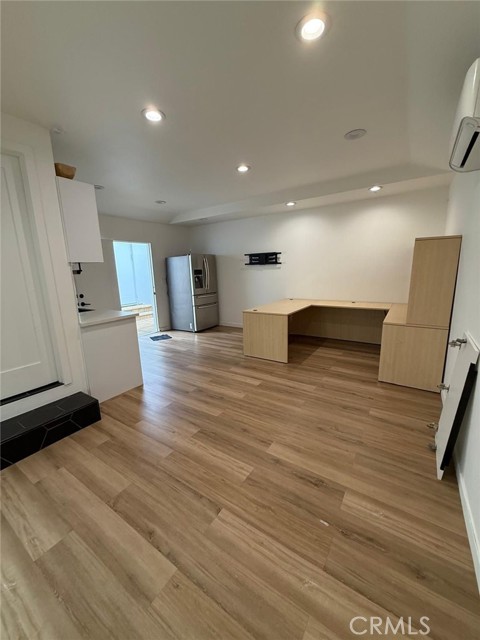 22539 Dolorosa Street, Woodland Hills CA: https://media.crmls.org/medias/47747a6d-407d-4869-8294-e3150dd087d6.jpg