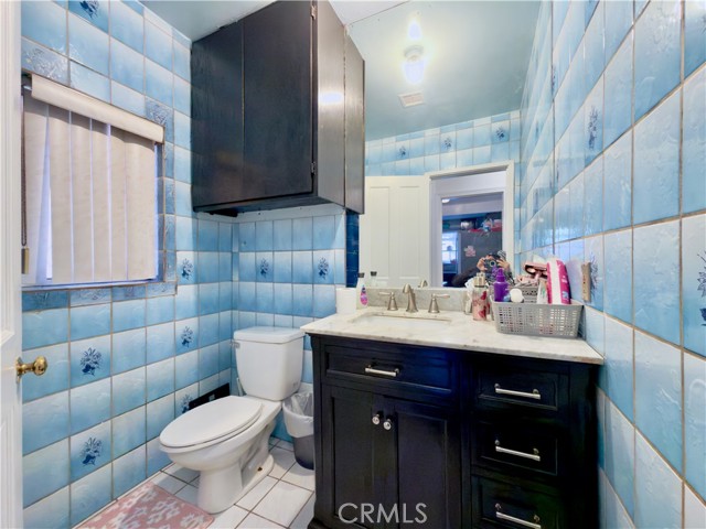 Detail Gallery Image 18 of 38 For 5654 Stansbury, Van Nuys,  CA 91401 - 2 Beds | 2 Baths