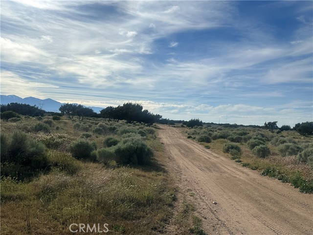 Detail Gallery Image 8 of 9 For 0 Near Lookout Trail, Oak Hills,  CA 92344 - – Beds | – Baths