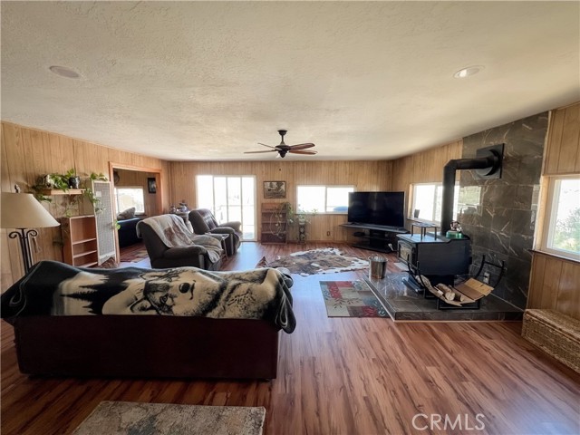 Detail Gallery Image 35 of 60 For 15967 Blackburn Canyon Rd, Tehachapi,  CA 93561 - 3 Beds | 1/1 Baths