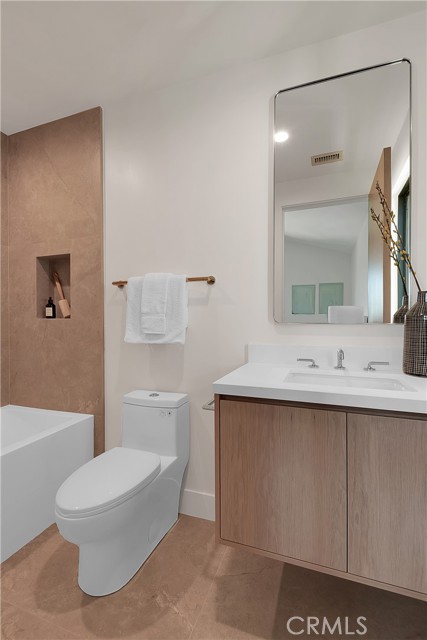 4455 Katherine Avenue, Sherman Oaks CA: https://media.crmls.org/medias/4776debc-106e-473a-b931-5a83d3fc7ec6.jpg