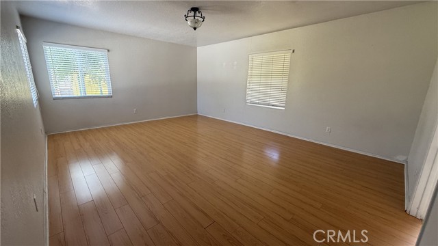 Image 2 of 42 For 1608 Elm Street