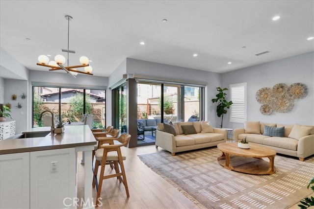 185 Plum Lily, Irvine CA: https://media.crmls.org/medias/4778ee9d-cdbd-41cf-abd9-1134b959efaf.jpg