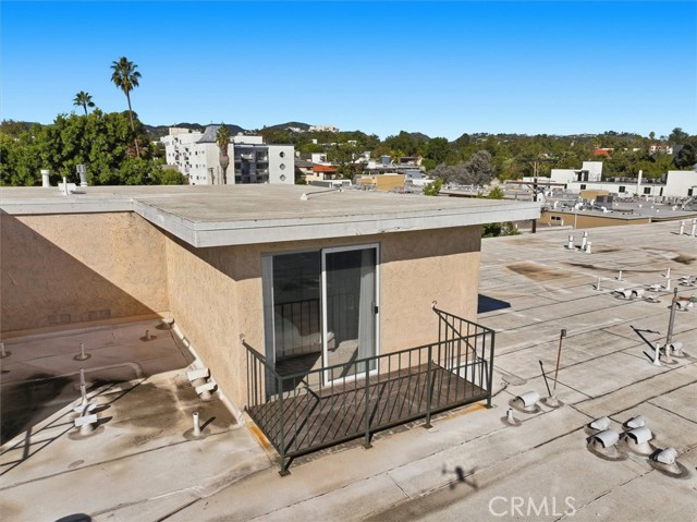 Detail Gallery Image 25 of 41 For 11645 Montana Ave #321,  Los Angeles,  CA 90049 - 1 Beds | 1 Baths