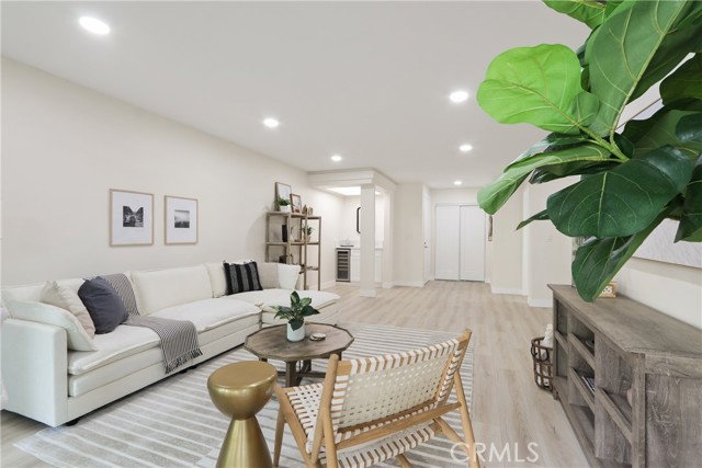 Detail Gallery Image 4 of 20 For 1301 S Atlantic #101,  Monterey Park,  CA 91754 - 2 Beds | 2 Baths