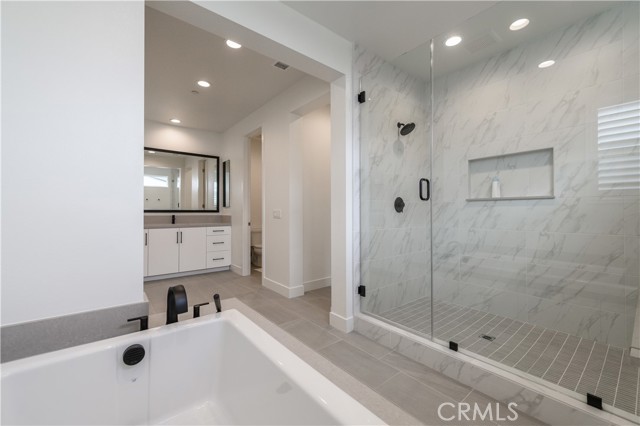 Detail Gallery Image 27 of 43 For 100 Draw, Irvine,  CA 92618 - 4 Beds | 4/1 Baths