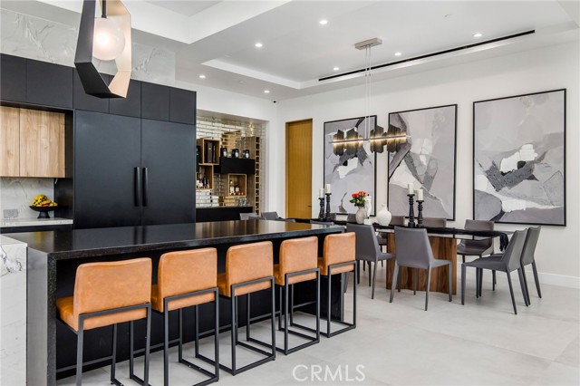 Detail Gallery Image 16 of 75 For 22745 Califa St, Woodland Hills,  CA 91367 - 5 Beds | 4 Baths