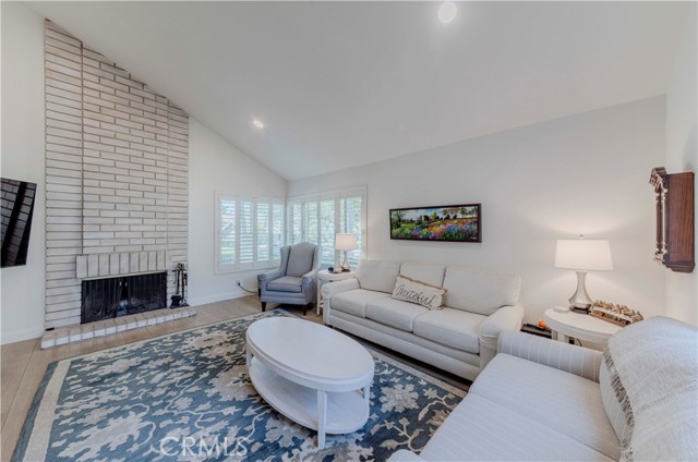 Detail Gallery Image 13 of 49 For 5855 via Sonora #39,  Yorba Linda,  CA 92887 - 3 Beds | 2/1 Baths