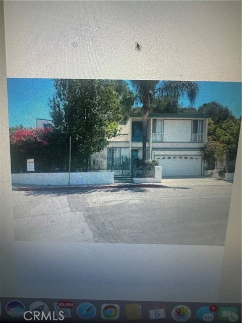 17041 Escalon Drive, Encino CA: https://media.crmls.org/medias/477d521a-015a-4489-abf7-264104e33c92.jpg