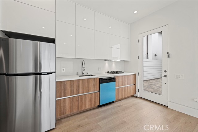 Detail Gallery Image 14 of 75 For 4532 Katherine, Sherman Oaks,  CA 91423 - 6 Beds | 6/1 Baths